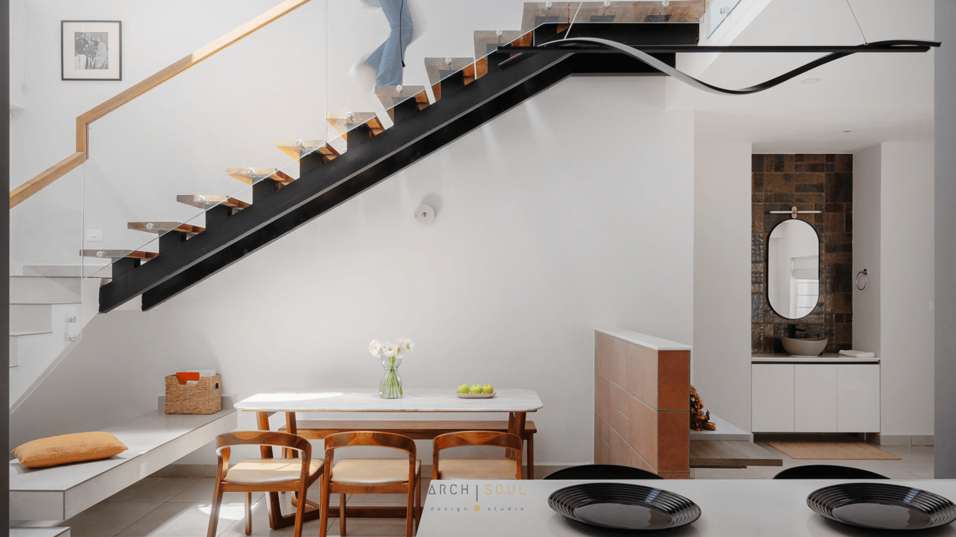 Contemporary dining room